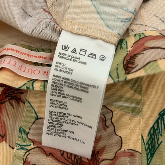 Urban Outfitters Lisa Marie Button-Down Short Size Medium - Picture 7 of 7